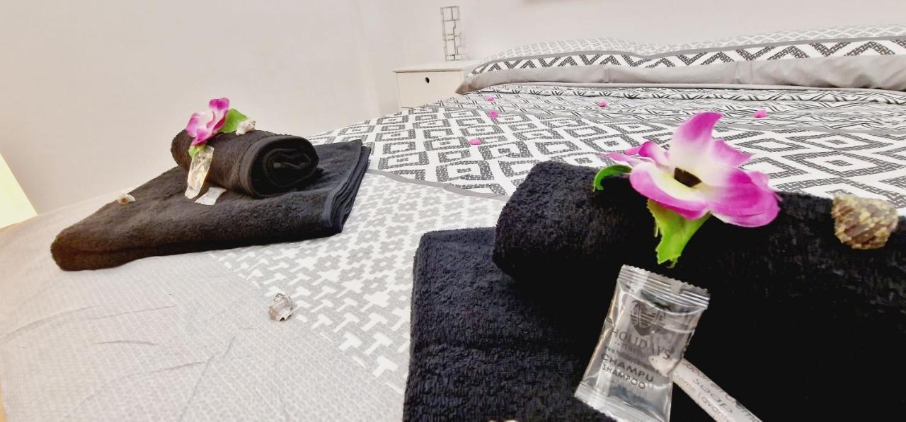 Fantastic 3 Bedroom Next Playa Las Americas & Wifi Free Playa Feñabe Esterno foto