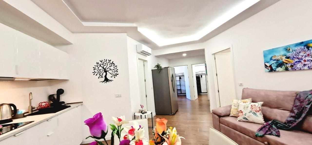 Fantastic 3 Bedroom Next Playa Las Americas & Wifi Free Playa Feñabe Esterno foto